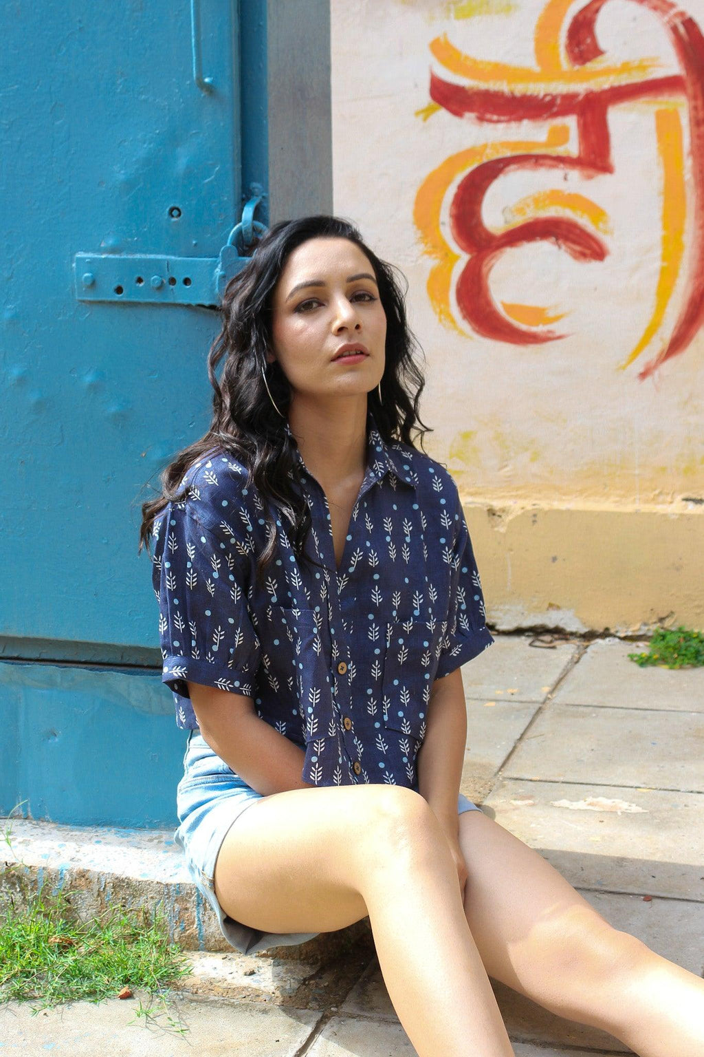 ShopKapaas Navy Printed Linen Crop Top