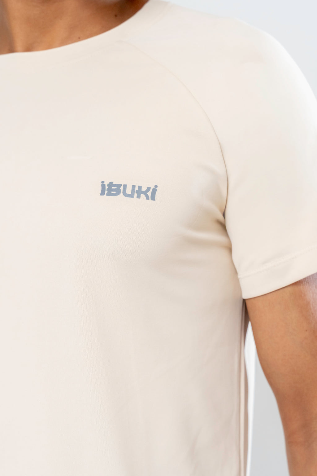 Ibuki Raglan Tee