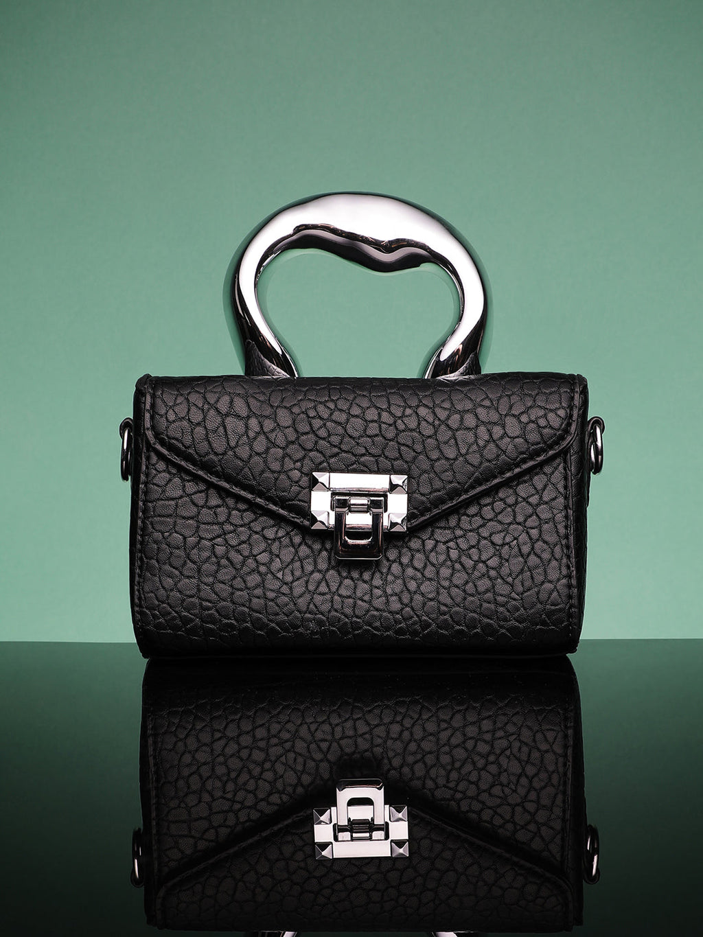 Caldera Hand Bag