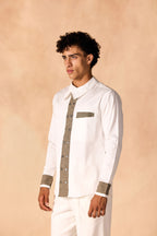 SAMMYUKK Oversized Collar Contrast Trim Shirt