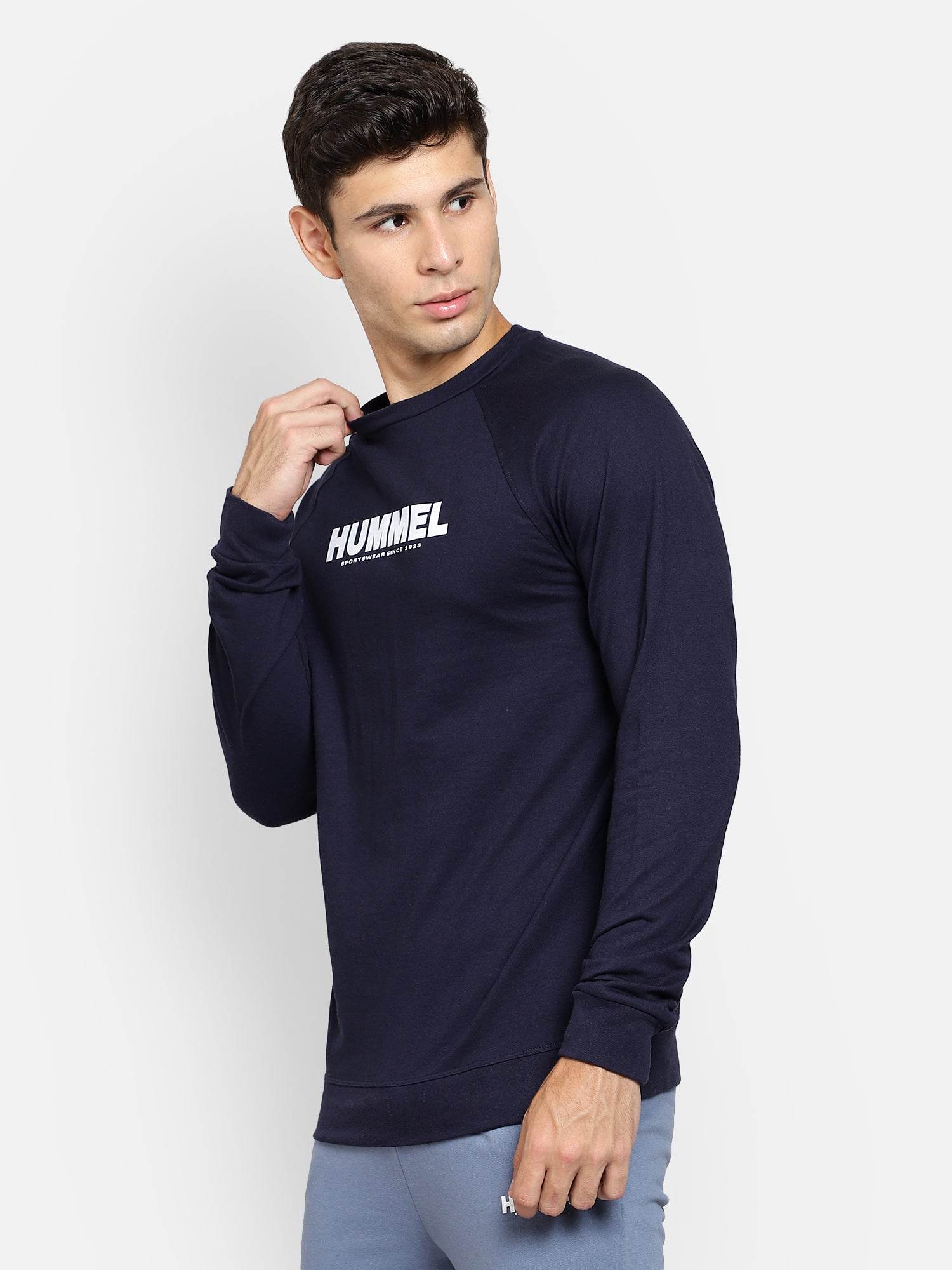 Hummel Navy Regular Sweatshirts for Men Daily Wear