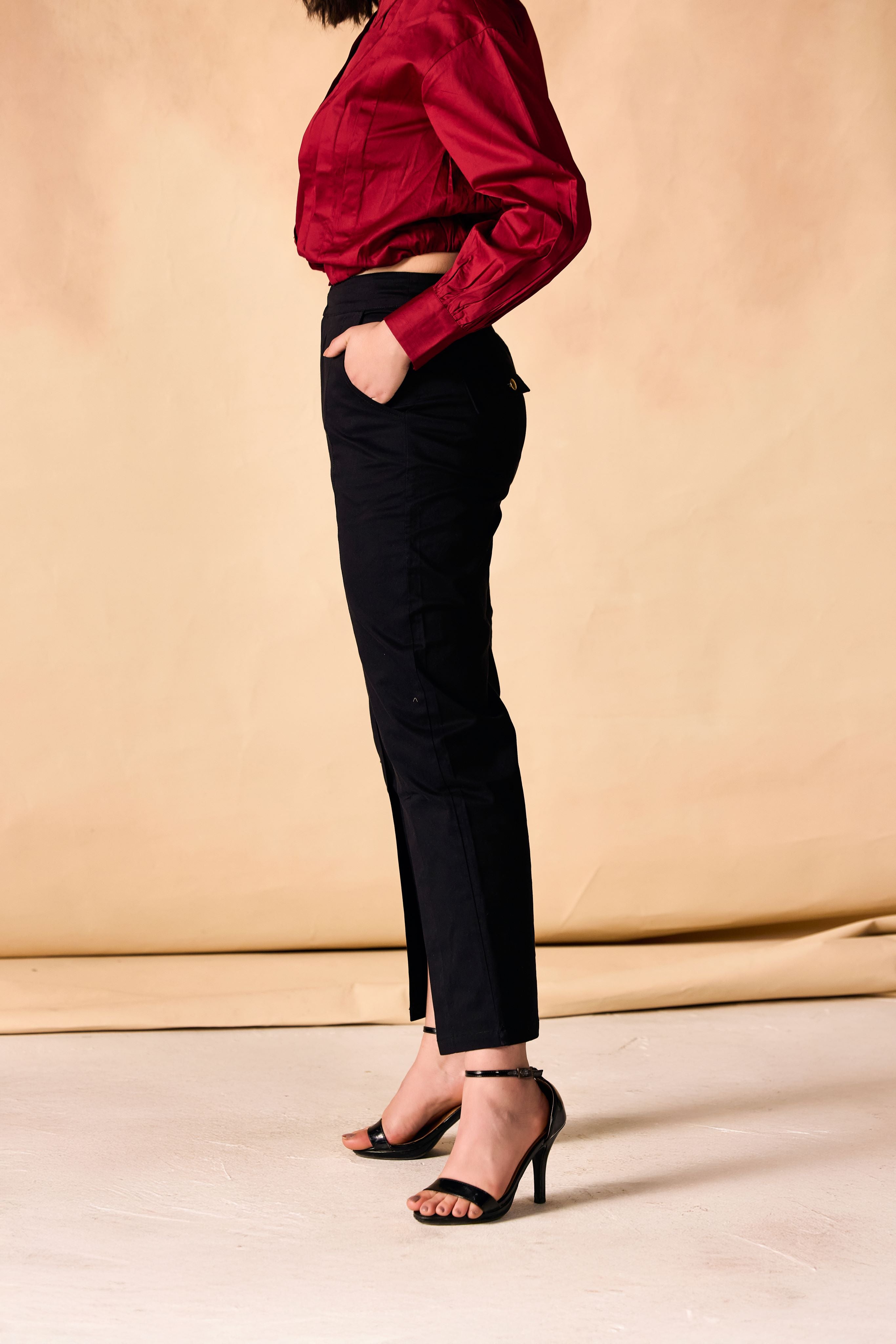 SAMMYUKK Black Front Slit Hem Straight-Leg Pants - Blackout