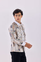 SAMMYUKK Contrast Collar Ancient Roman Print Button-Up Shirt - MULTICOLOR