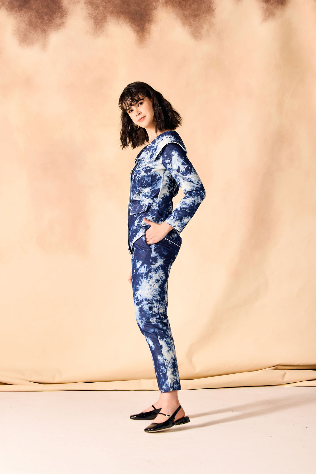 SAMMYUKK Tie and Dye Chambray Coat & Pant Co-Ord Set - MOODY BLUE