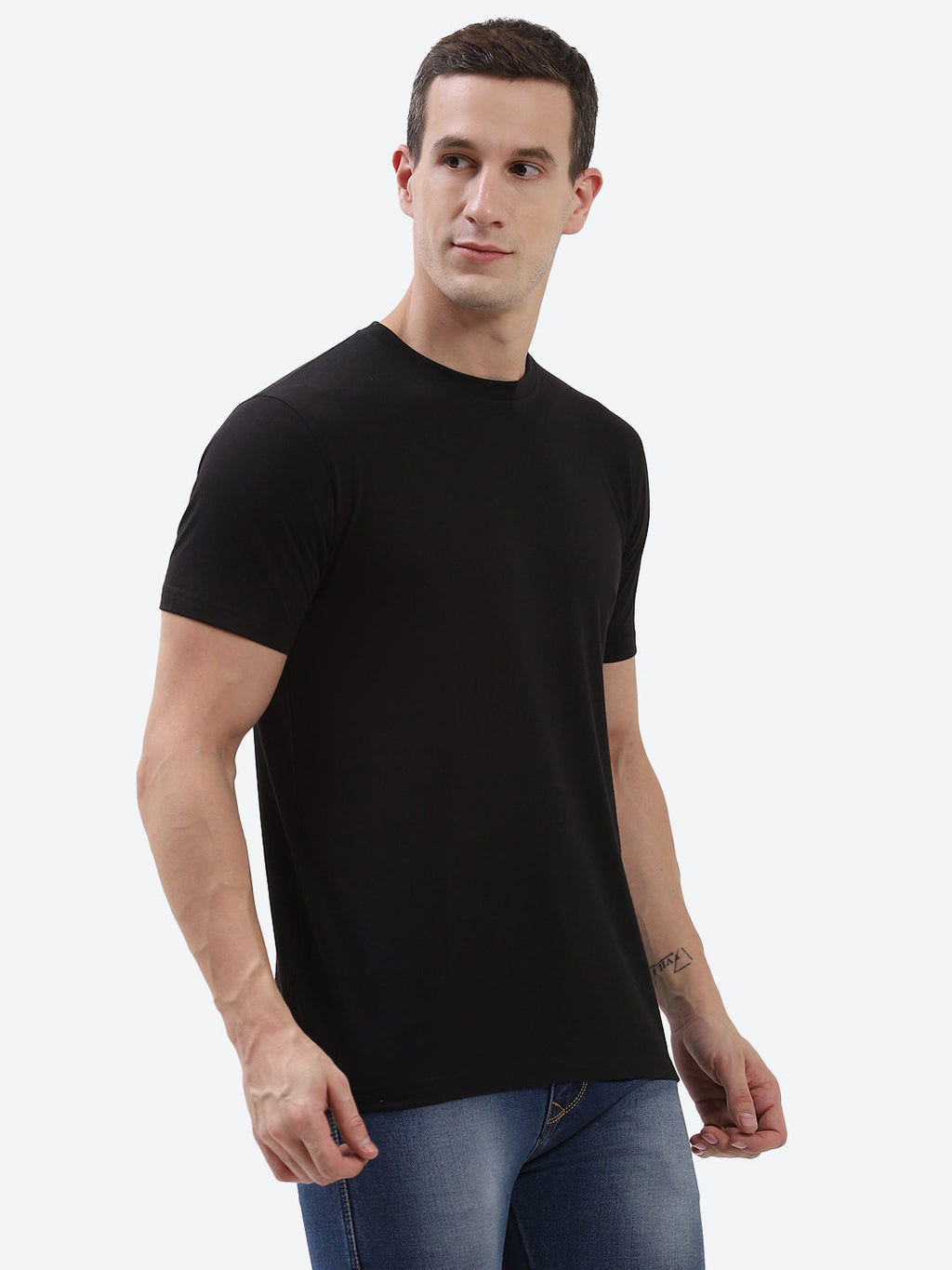 Hummel Black Regular Shirts for Men Gym Wear
