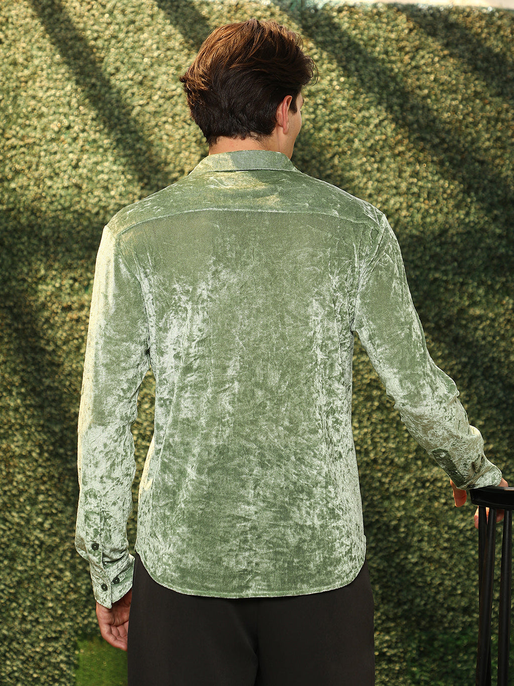Campus Sutra Solid Velvet Shirt
