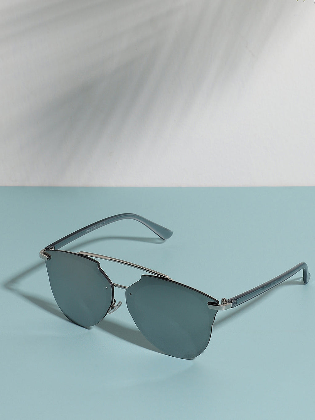 Grey Wayfarer Sunglass