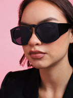 Black Frame Retro Sunglass