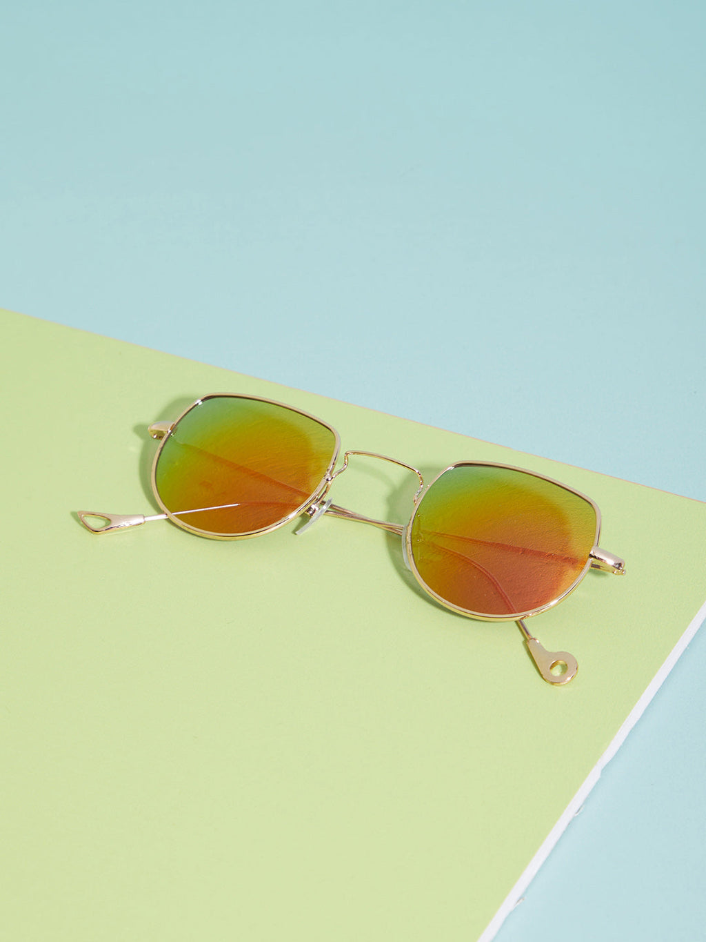 Gold Oversized Sunglass