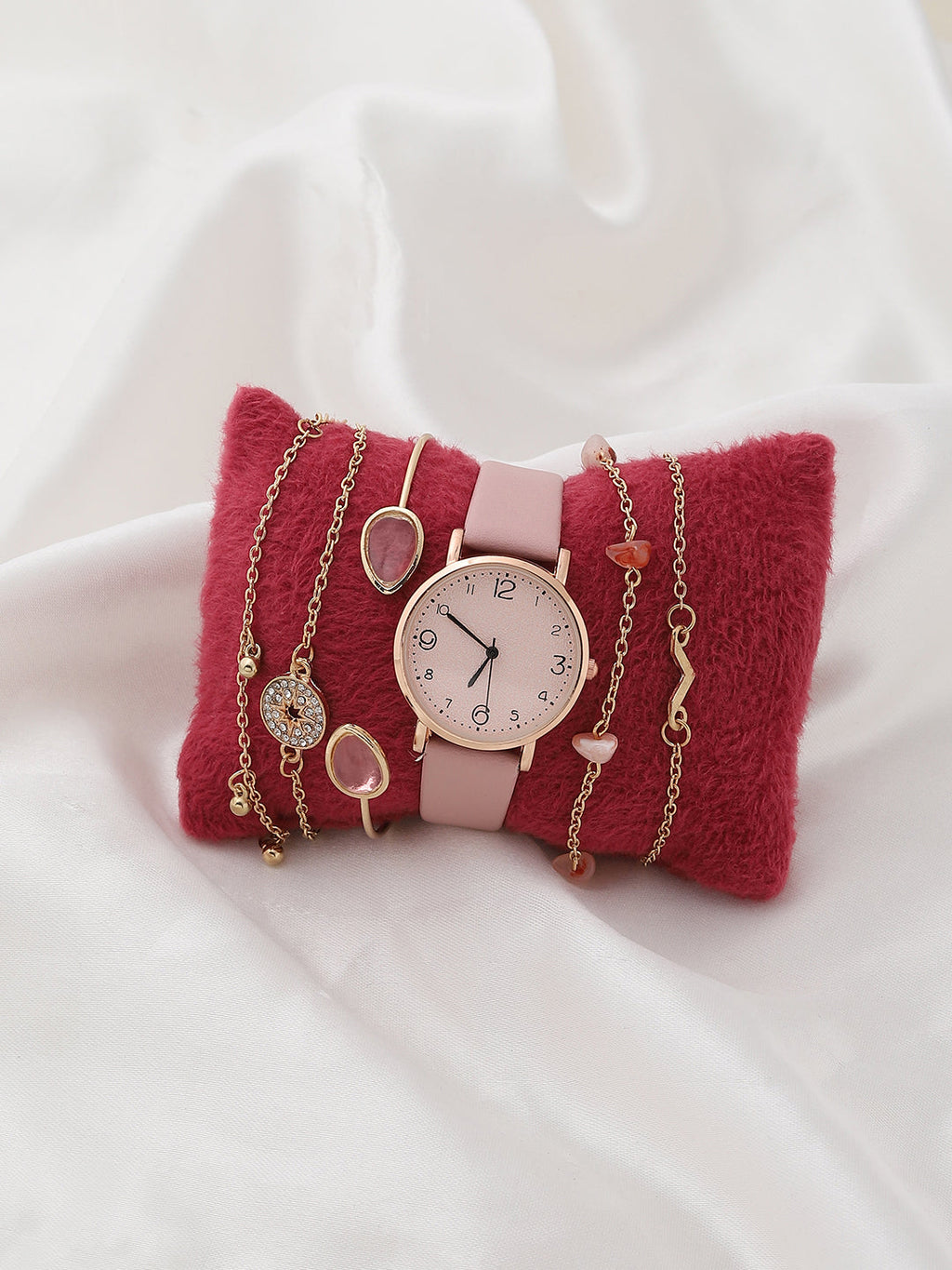 Dusky Pink Analog Round Dial With Pink Leather Strap Watch & Bracelet