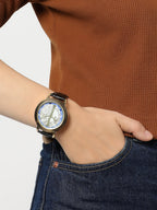 Black Analogue Watch