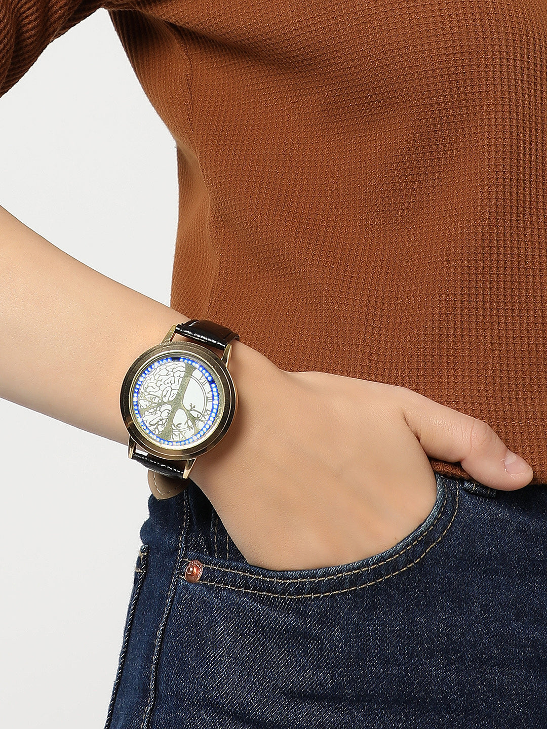 Black Analogue Watch