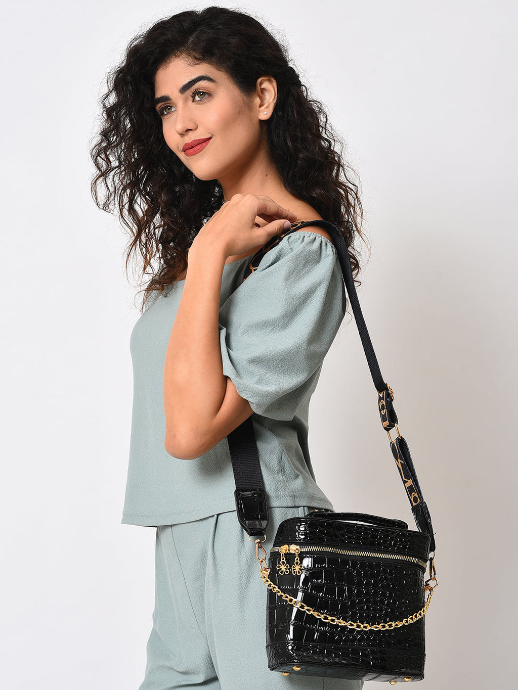 Sleek & Stylish Bucket Bag