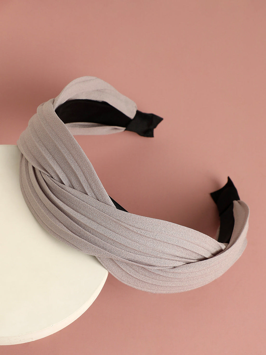 Haute Sauce Versatile Vibe: The Fashion-Forward Fabric Hairband
