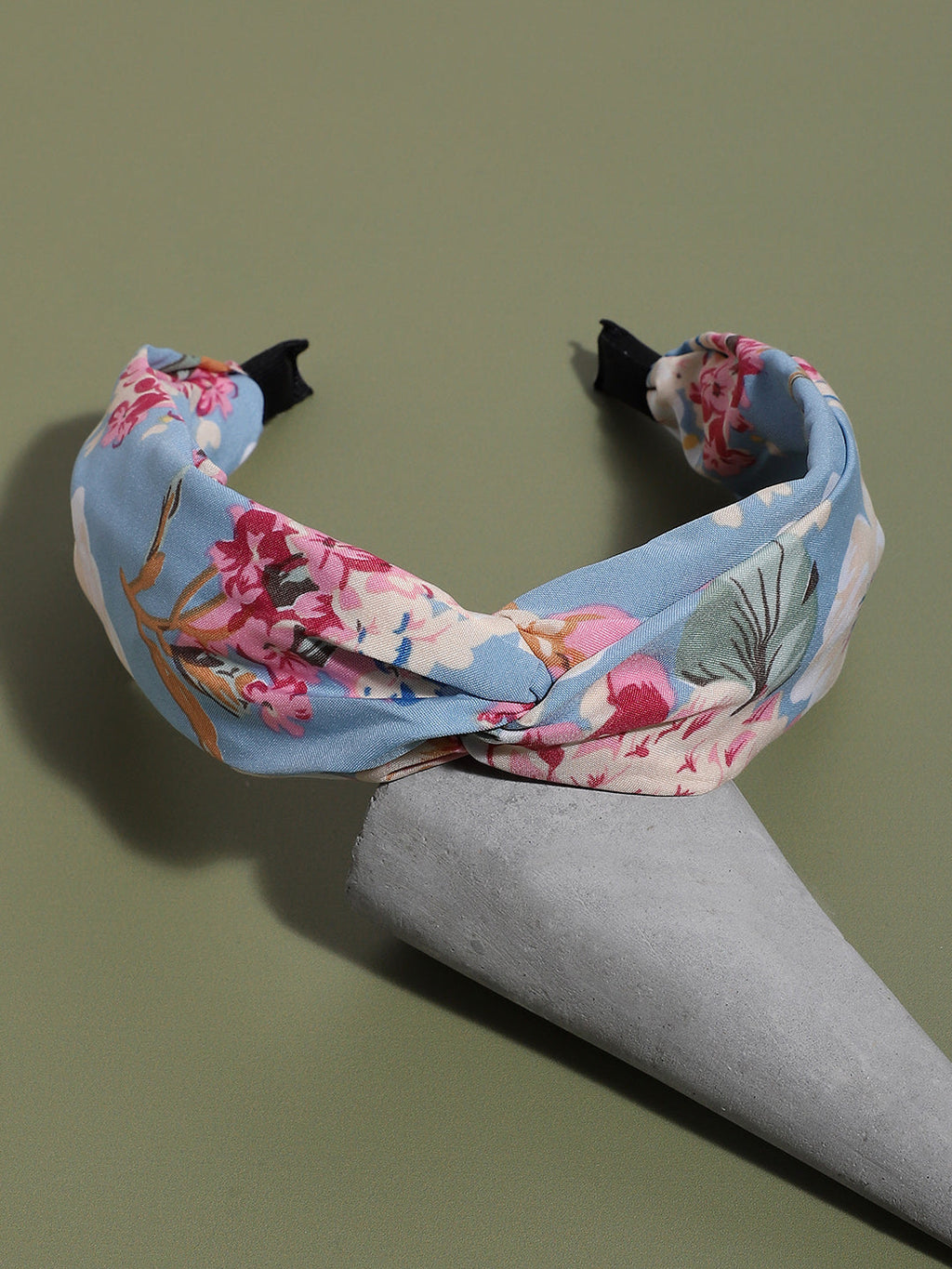 Haute Sauce The Knot Factor: Rocking The Fabric Hairband Look