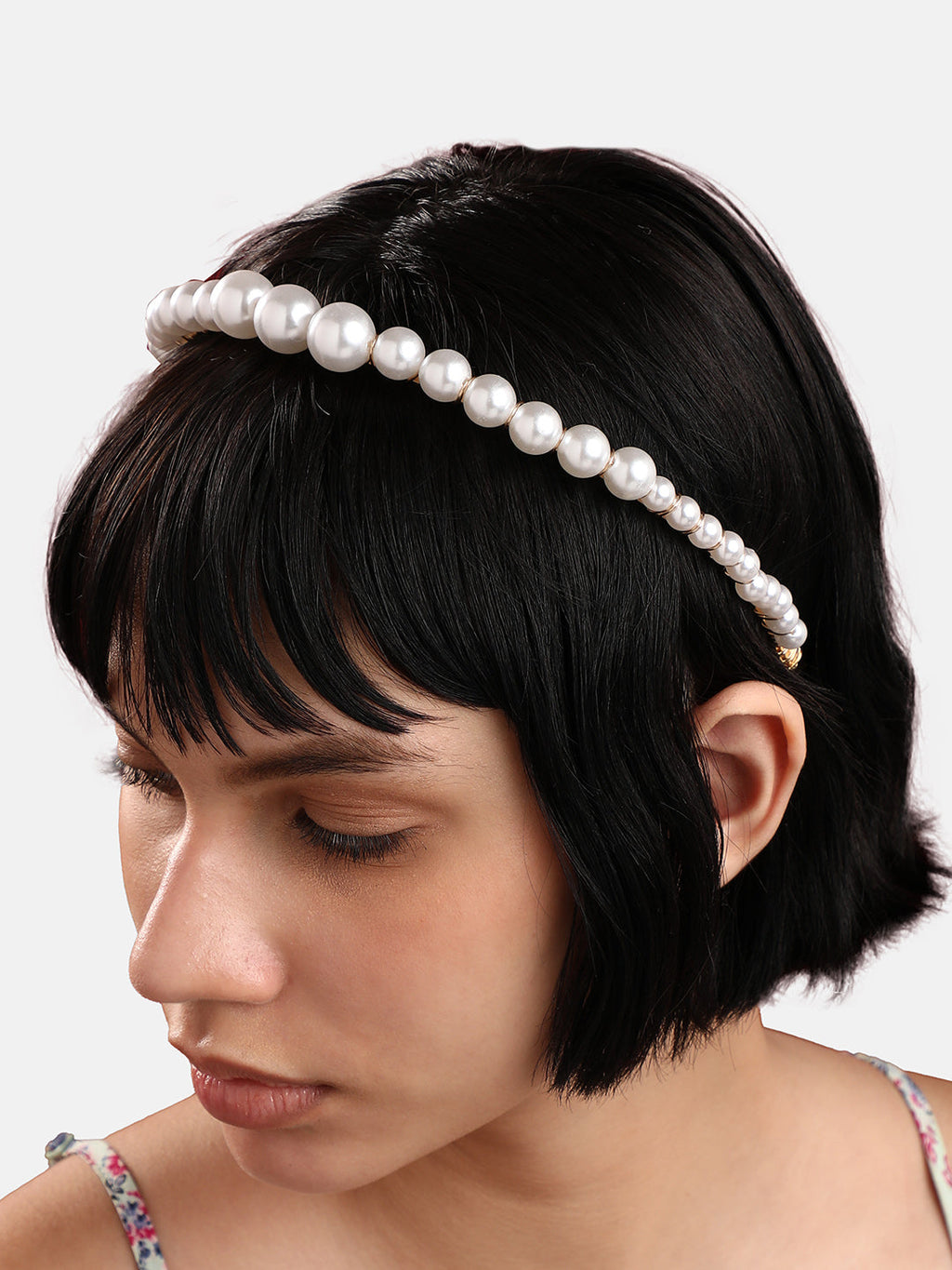 Haute Sauce Glimmering Finale: The Showstopping Embellished Hairband