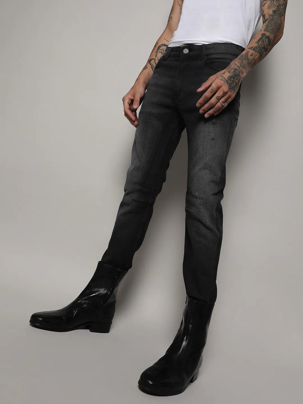Campus Sutra Minimal Side Distressed Denim Jeans