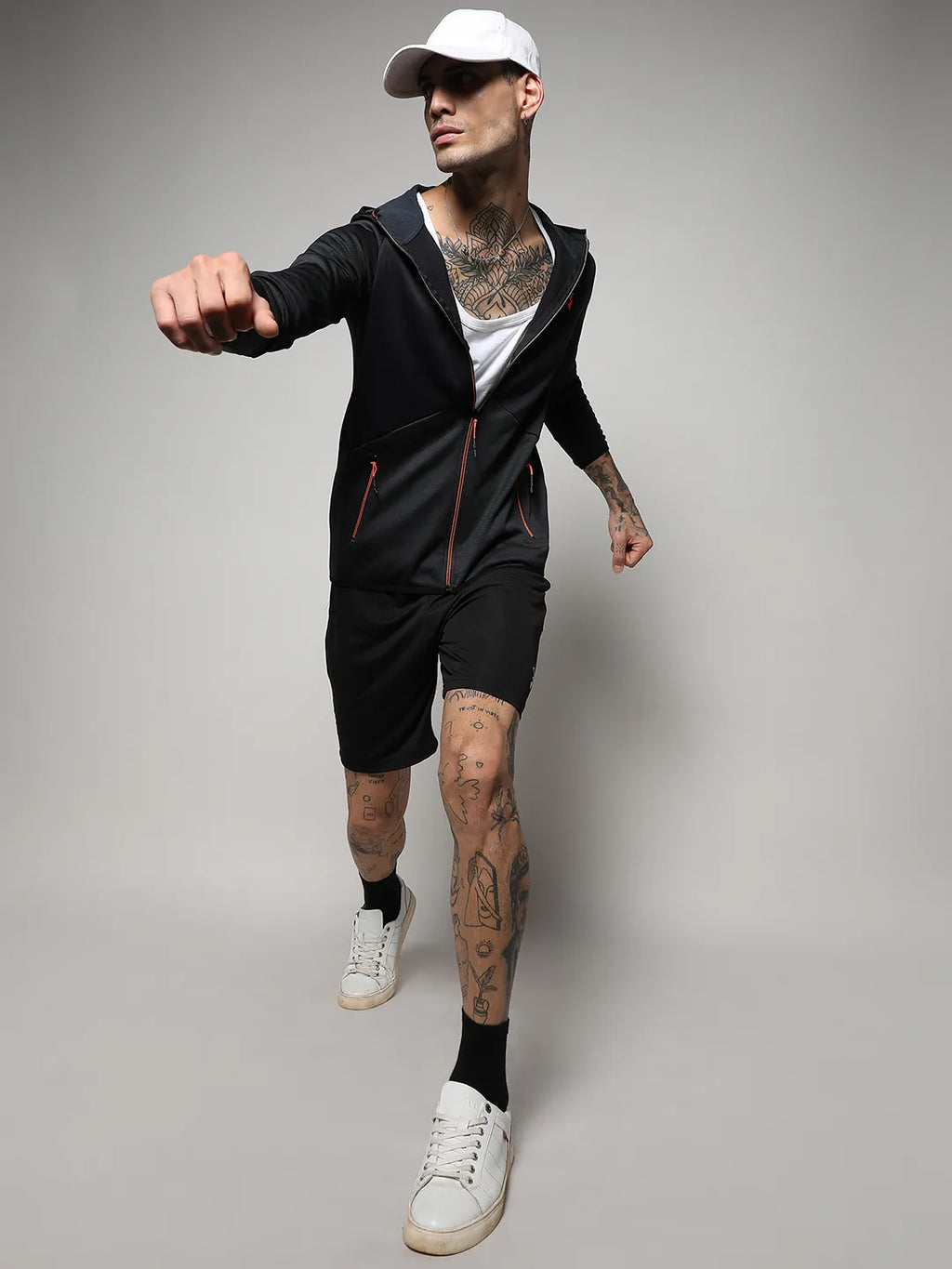 Campus Sutra Zip-Front Activewear Jacket With Insert Pocket