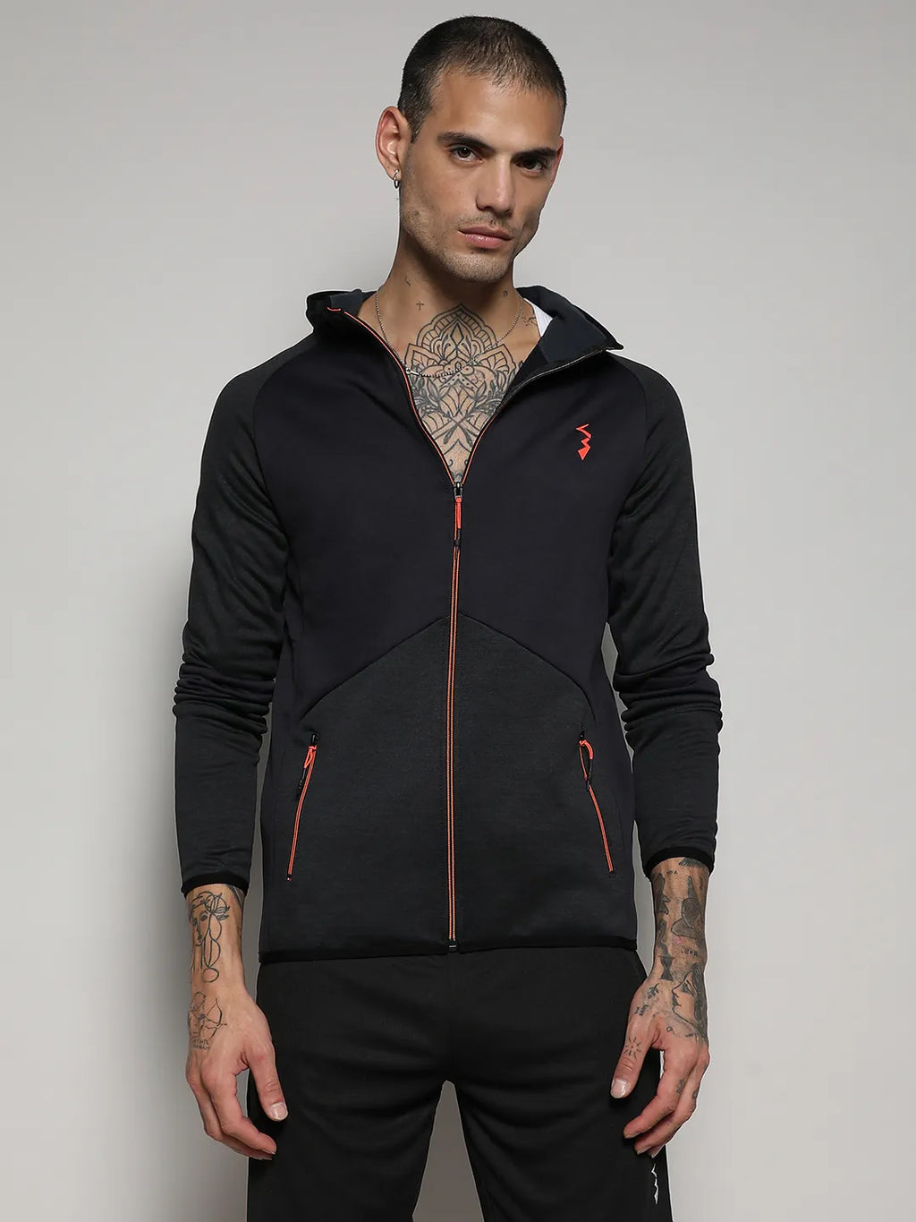 Campus Sutra Zip-Front Activewear Jacket With Insert Pocket