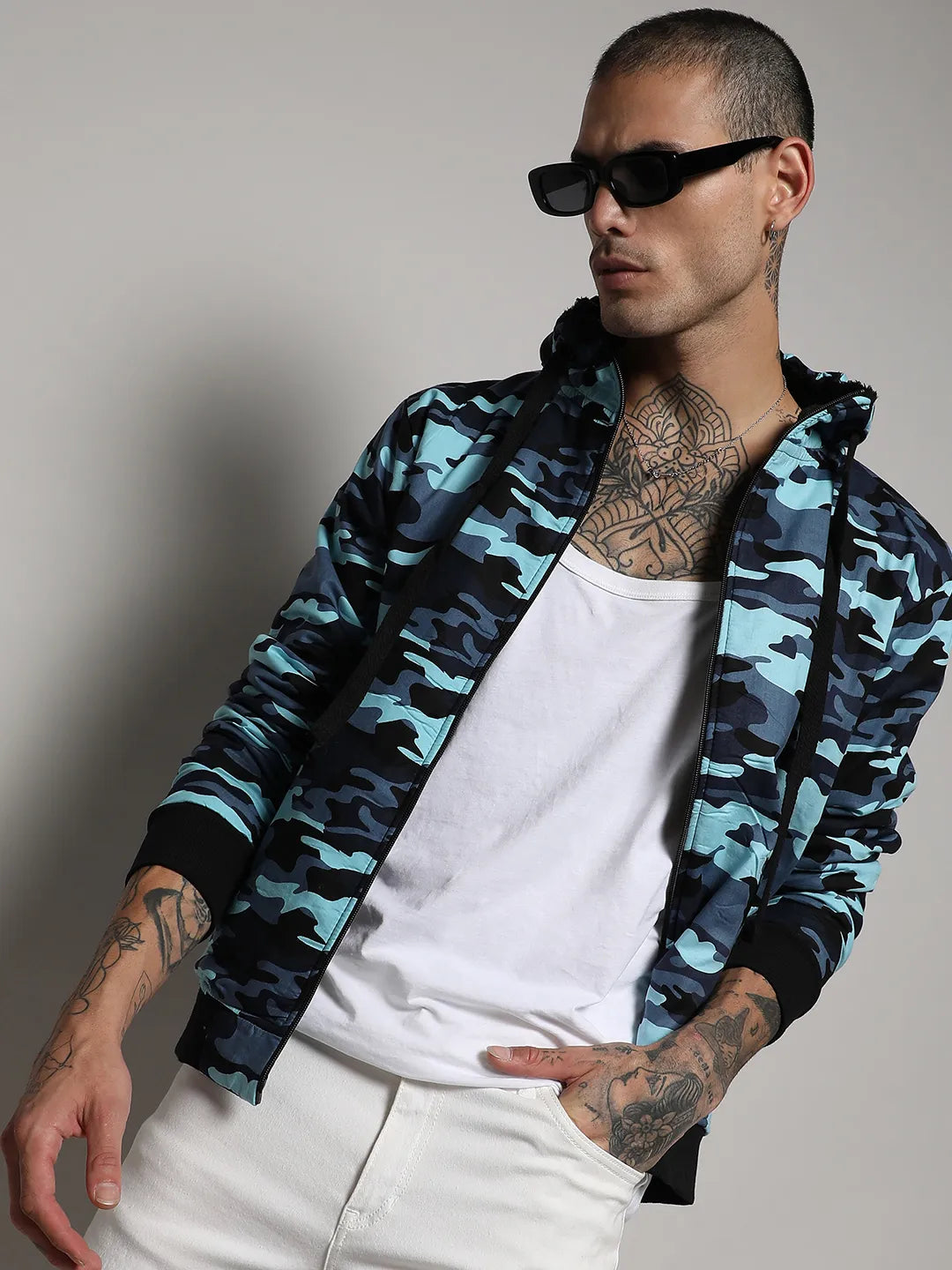 Campus Sutra Camouflage Hoodie With Insert Pocket