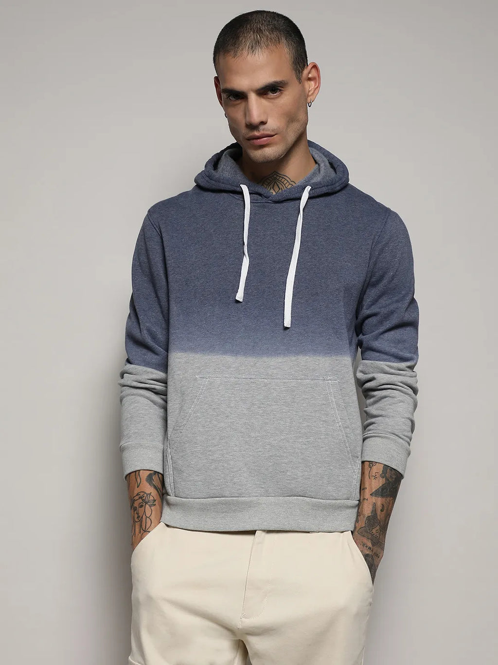 Campus Sutra Pullover Ombre Sweatshirt With Ribbed Hem