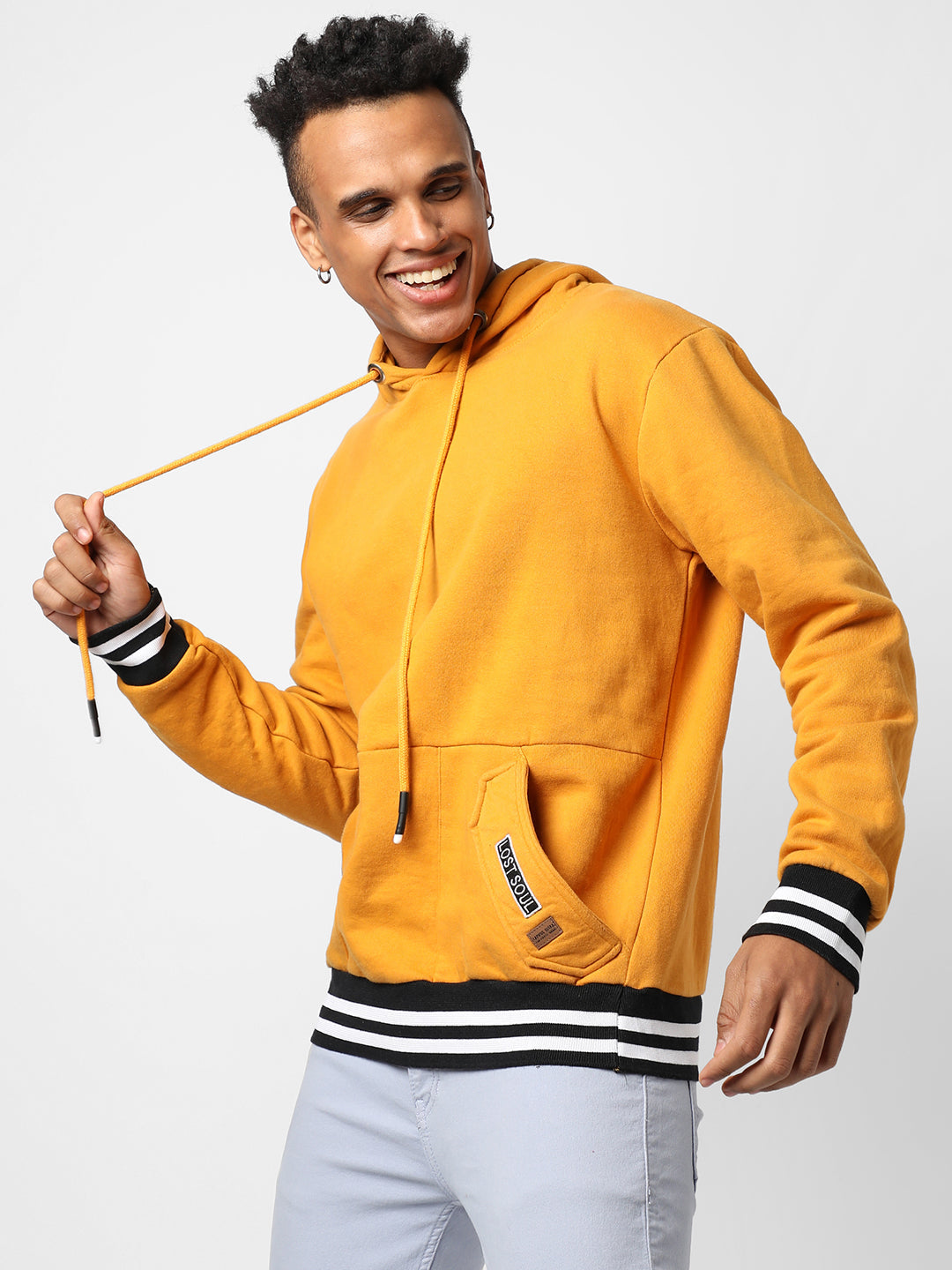 Campus Sutra Cotton Mustard Yellow Full Sleeve Sweatshirt With Hoodie Regular Relaxed Fit