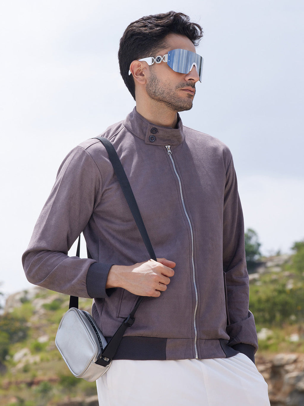 Campus Sutra Zip-Front Jacket With Ribbed Hem