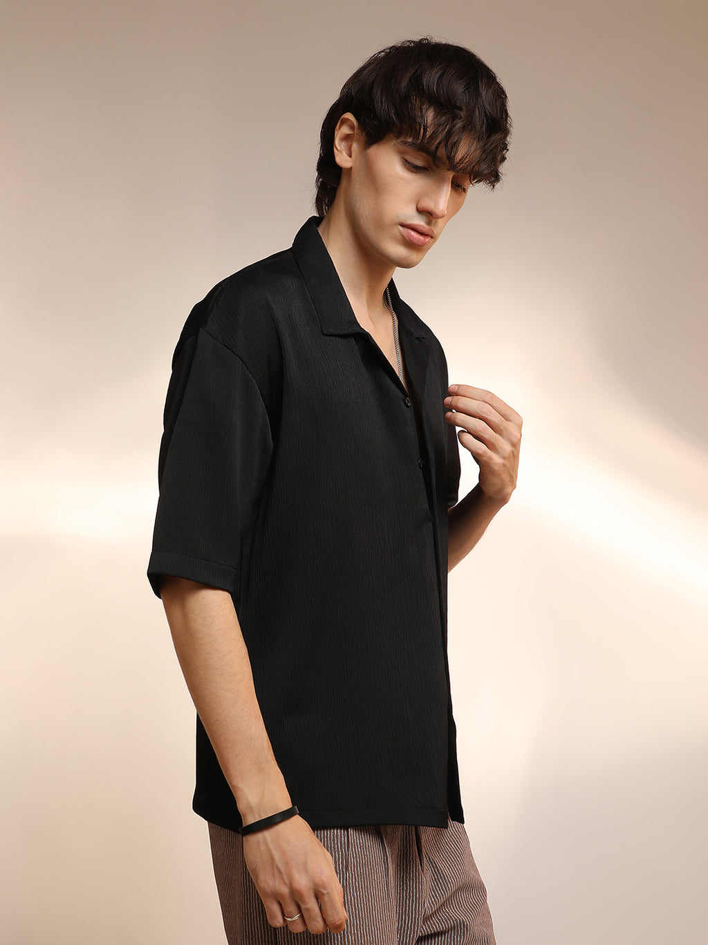 Campus Sutra Solid Crinkle Oversized Shirt