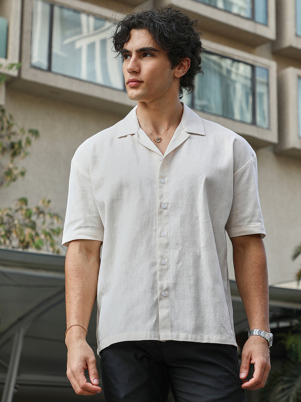 Campus Sutra Solid Resort Overised Shirt