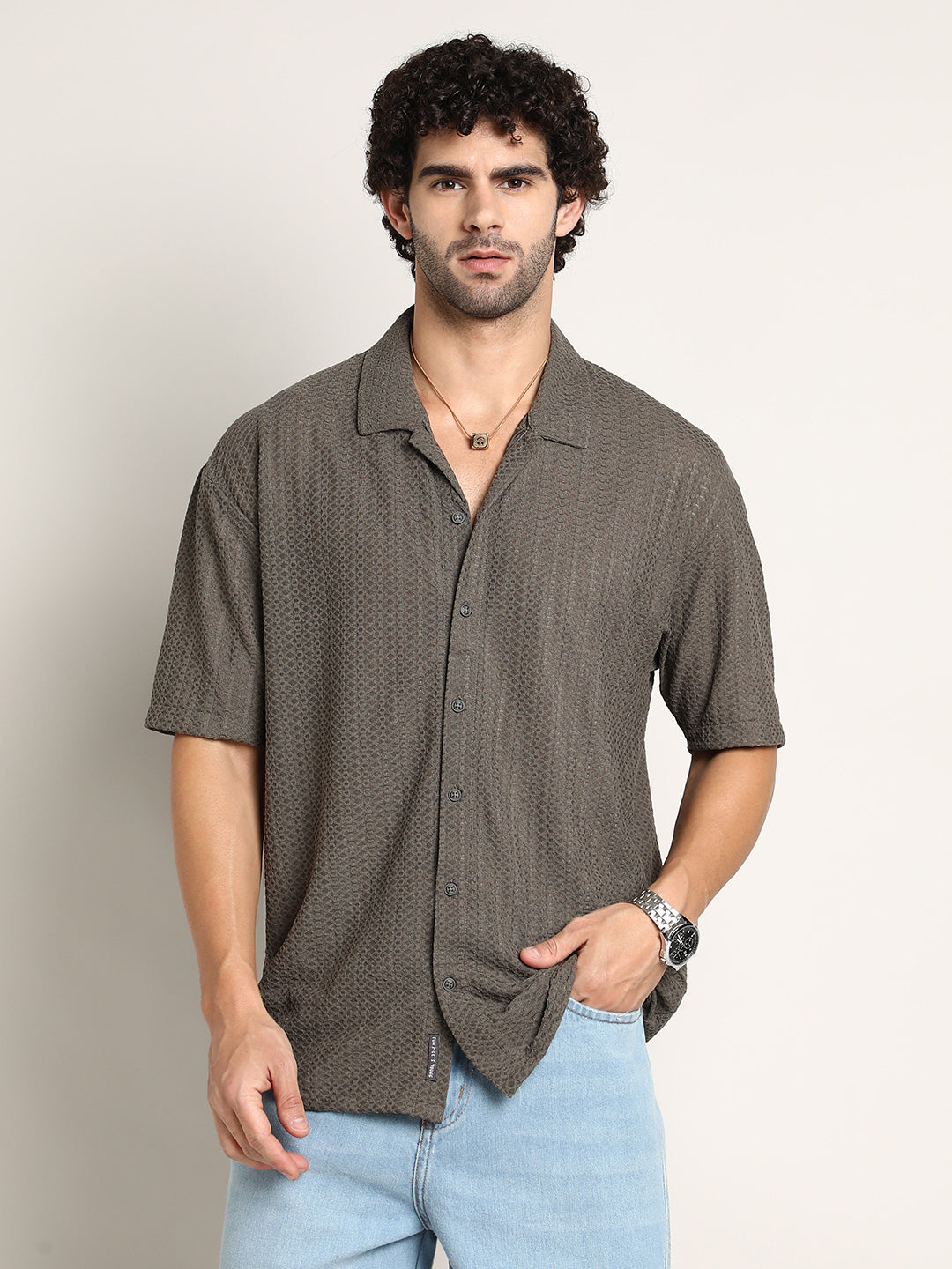 Campus Sutra Zigzag-Helix Resort Oversized Shirt