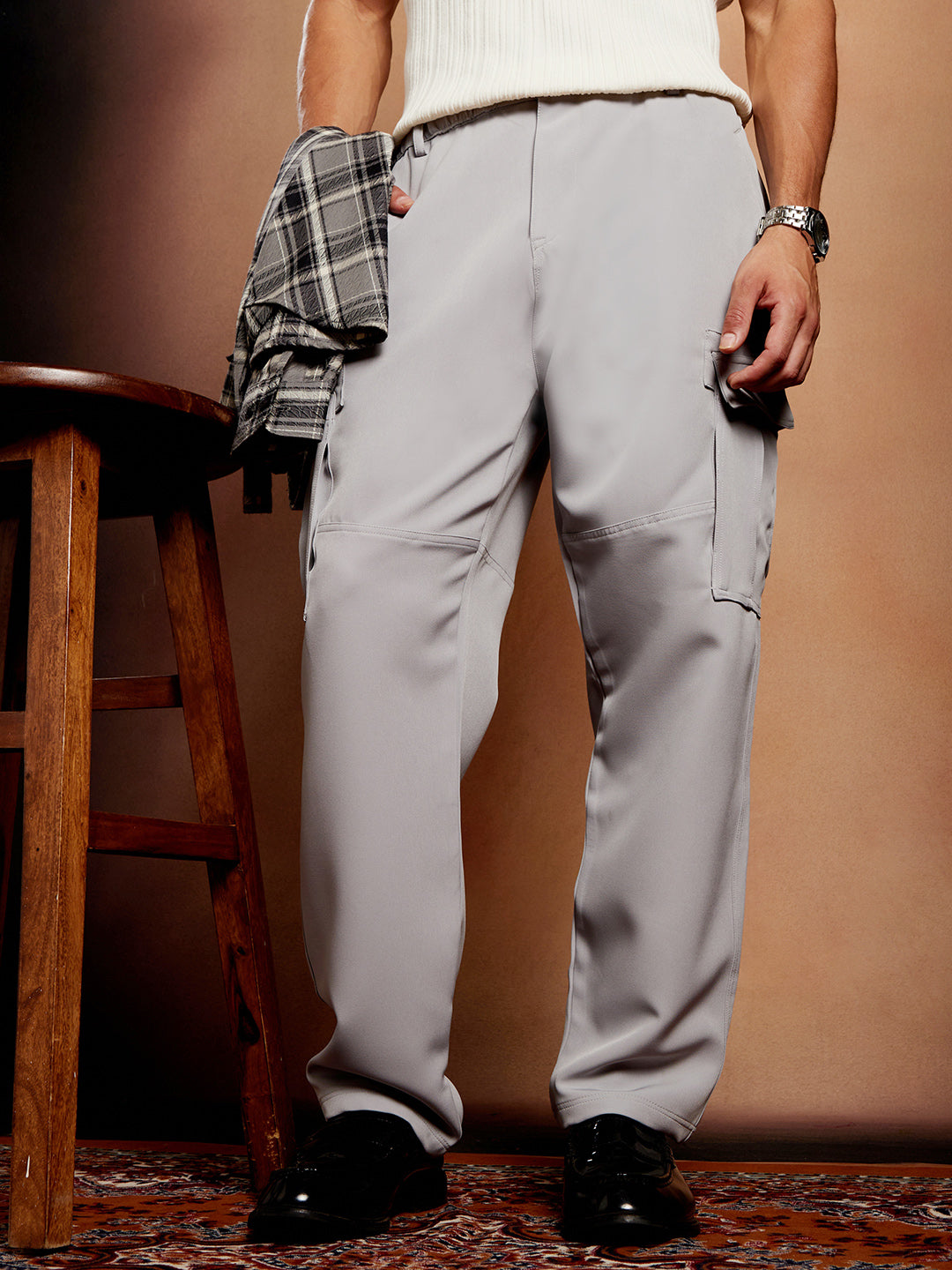 Campus Sutra Straight-Fit Cargo Trousers