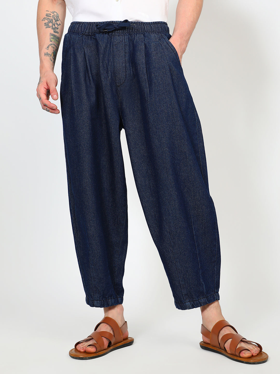 Campus Sutra Slouched Ankle-Length Denim Jeans