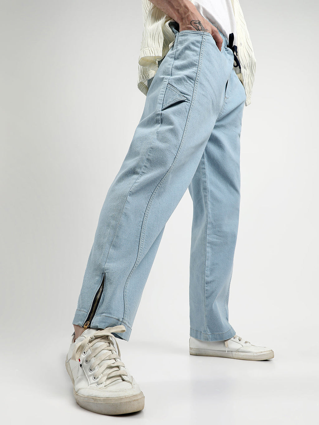 Campus Sutra Straight-Fit Denim Jeans