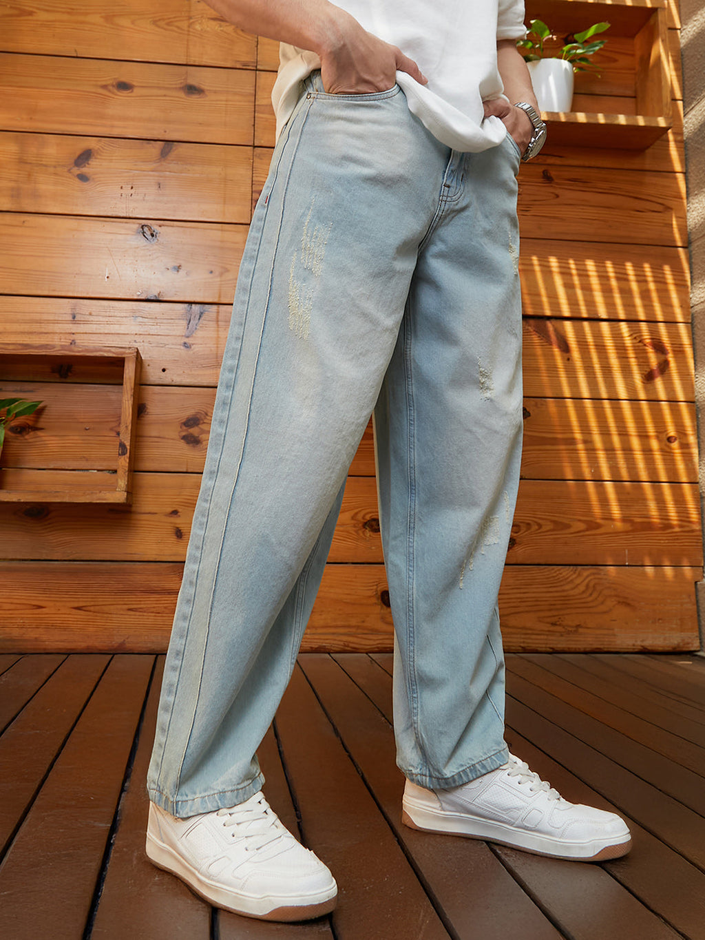 Campus Sutra Light-Wash Baggy Denim Jeans