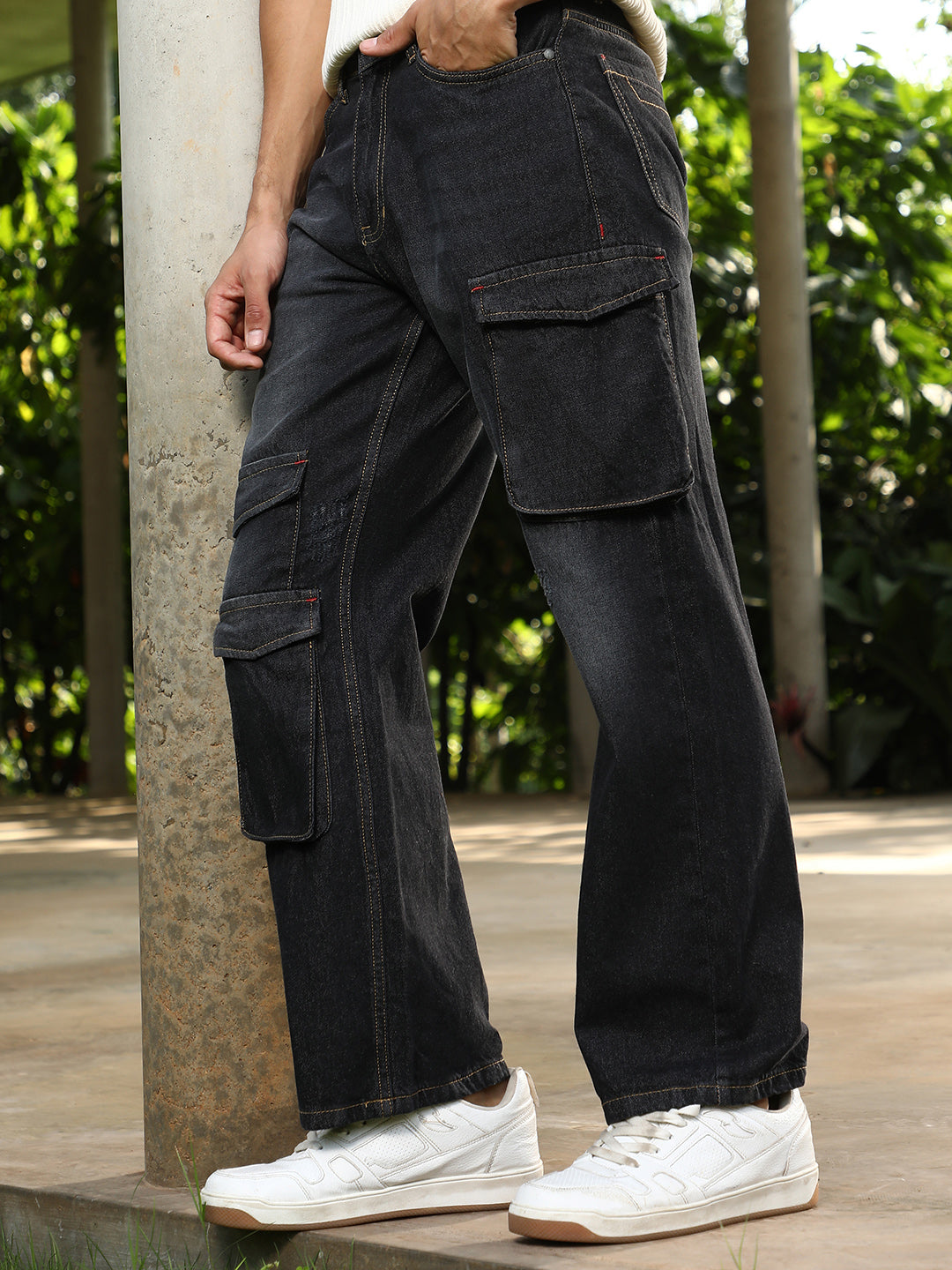 Campus Sutra Washed Straight-Leg Denim Jeans