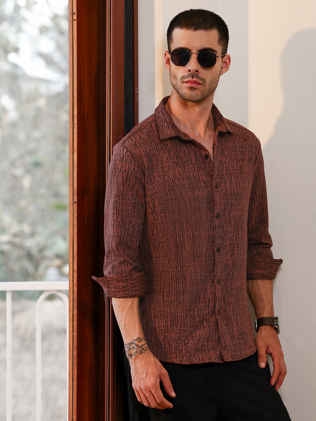 Campus Sutra Regular Fit Textured Casual Shirt