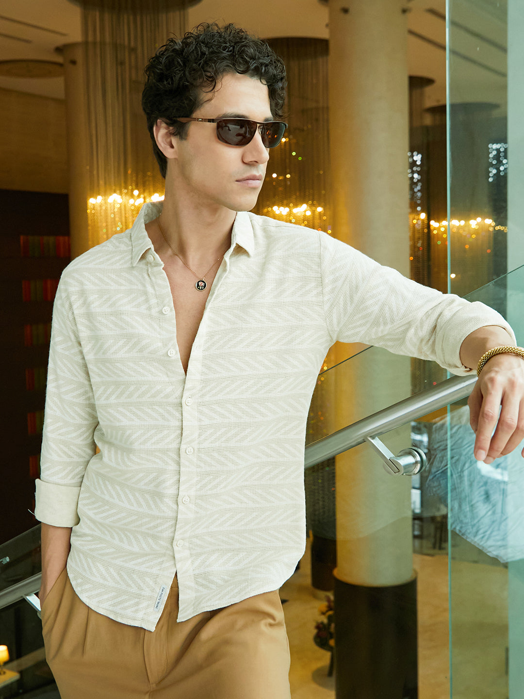 Campus Sutra Contrast-Lined Shirt