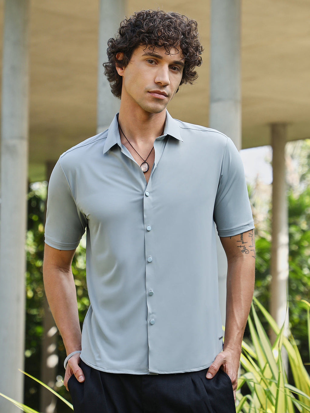 Campus Sutra Seamless Solid Shirt