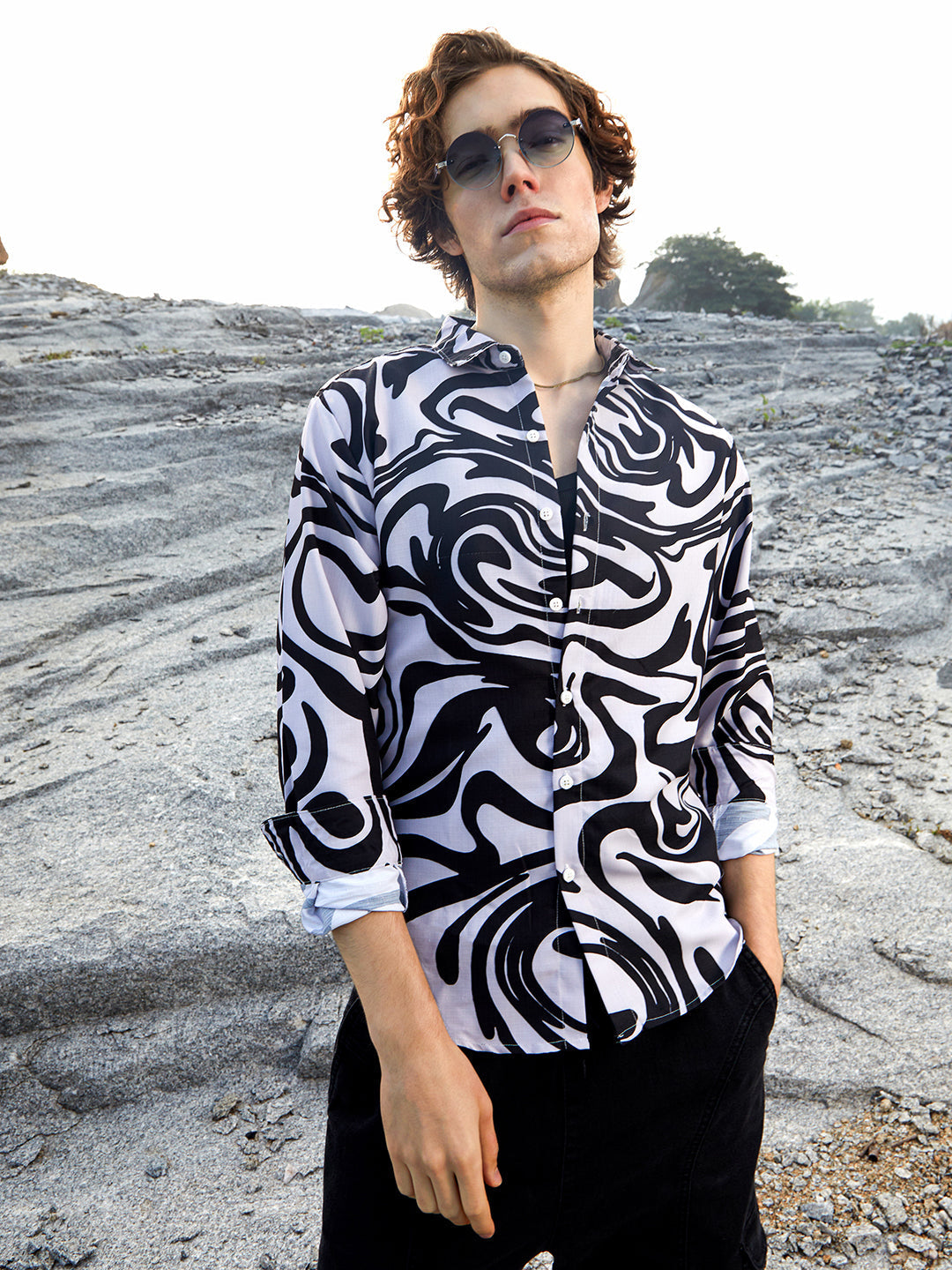 Campus Sutra Contrast-Fluid Shirt