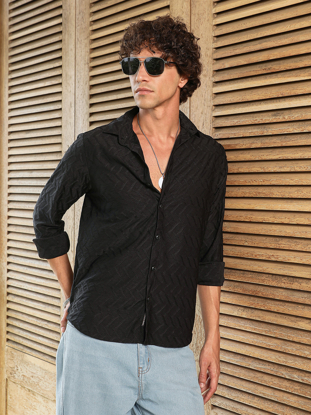 Campus Sutra Herringbone-Tactile Shirt
