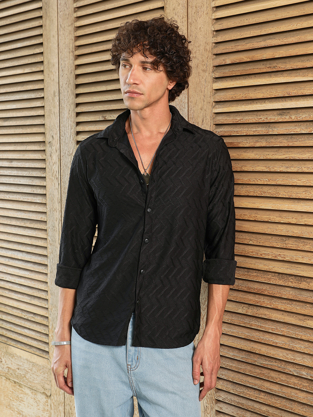Campus Sutra Herringbone-Tactile Shirt