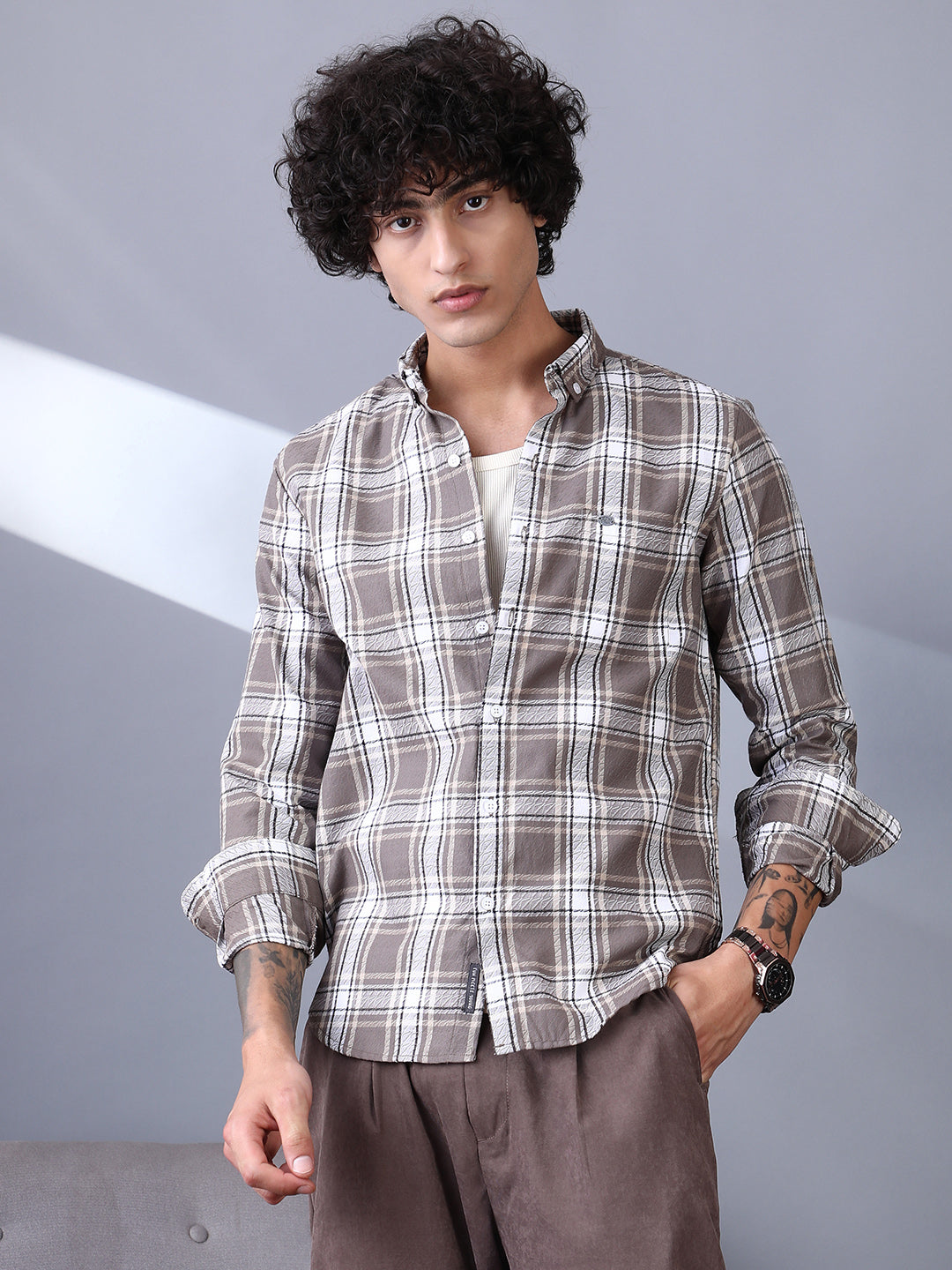 Campus Sutra Halo-Graph Regular Shirt