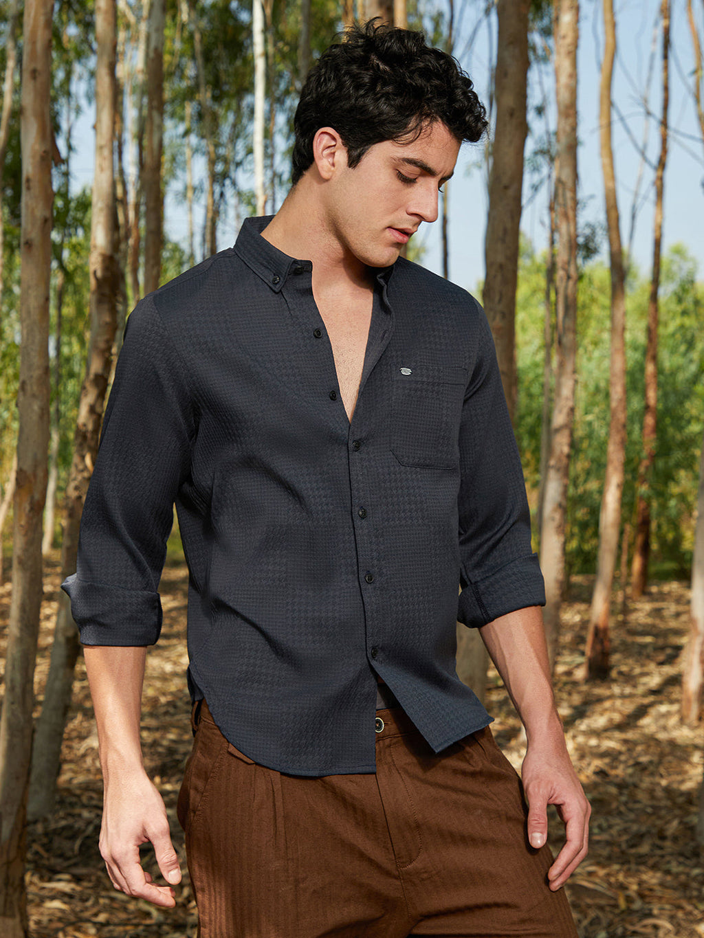 Campus Sutra Houndstooth-Tactile Shirt