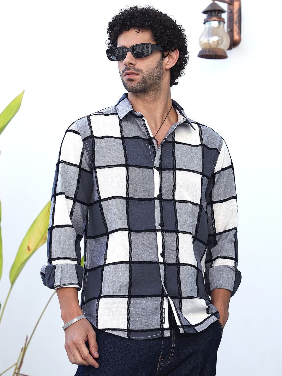 Campus Sutra Outlined-Buffalo Regular Shirt