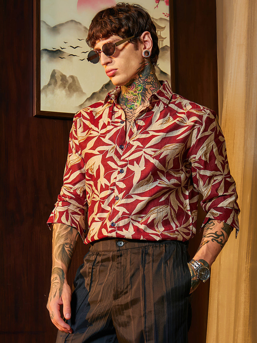 Campus Sutra Flore Noir Shirt