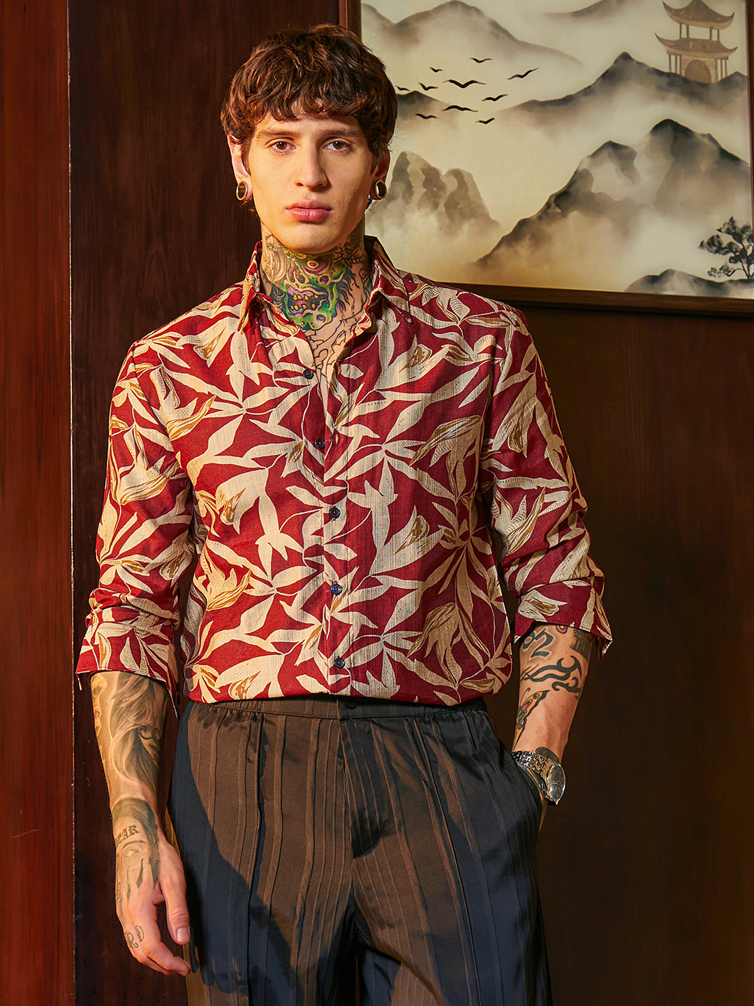 Campus Sutra Flore Noir Shirt