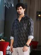Campus Sutra Pinstriped-Track Regular Shirt