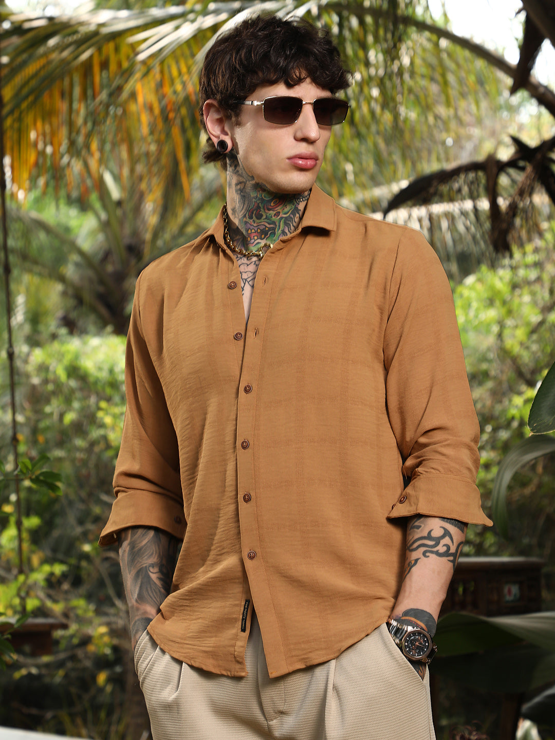 Campus Sutra Graph-Texture Shirt