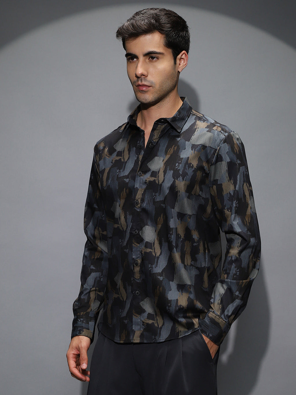 Campus Sutra Fray-Stroke Imprint Shirt