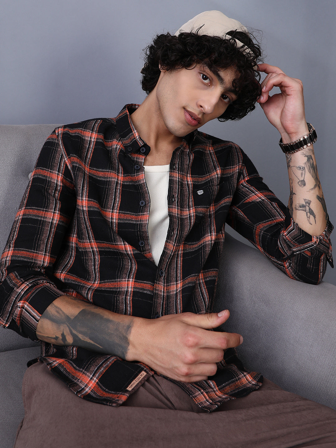 Campus Sutra Shadow-Graph Regular Shirt